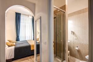 Postel nebo postele na pokoji v ubytování Four Rivers Suites