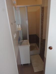 Ένα μπάνιο στο Rooms Kasalo +51 φωτογραφίες