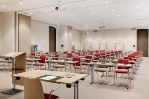 Área de negócios e/ou sala de conferências em IntercityHotel Frankfurt Hauptbahnhof Süd