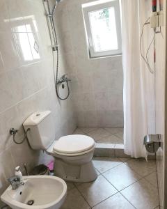 Koupelna v ubytování Villa Irina + 24 fotografií