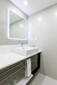 Un baño de Hotel Casa Blanca