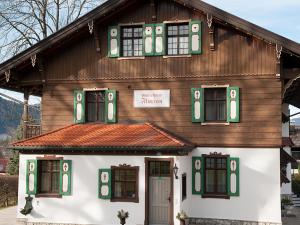Gallery image of Gästehaus Florian in Tegernsee