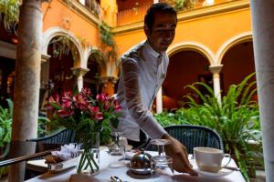 Hostia v ubytovaní Hotel Casa Del Poeta