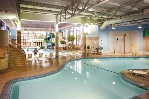 a large swimming pool in a large building at Grand Traverse Resort and Spa in Traverse City