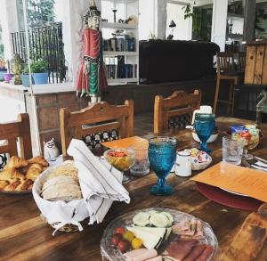 Jedlo v ubytovaní bed & breakfast alebo blízkom okolí