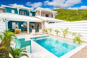 Bassein majutusasutuses Villas Rock & Beach või selle lähedal