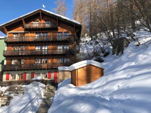 Apartment with beautiful views in Zermatt v zimě