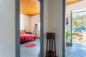 Postel nebo postele na pokoji v ubytování Casa del Ingeniero , alberca 4 Hab 8 Pers 3 Chimeneas con horno