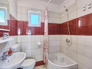 Fotografie z fotogalerie ubytování Apartment in Seget Donji 7361 v Trogiru + 7 fotografií