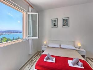 Fotografie z fotogalerie ubytování Apartment in Seget Donji 7361 v Trogiru
