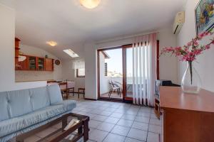 Fotografie z fotogalerie ubytování Apartment in Mali Losinj 14826 v destinaci Mali Lošinj + 8 fotografií