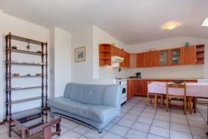 Fotografie z fotogalerie ubytování Apartment in Mali Losinj 14826 v destinaci Mali Lošinj