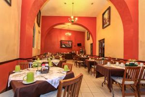Restoranas ar kita vieta pavalgyti apgyvendinimo įstaigoje Hotel Mansion del Cantador