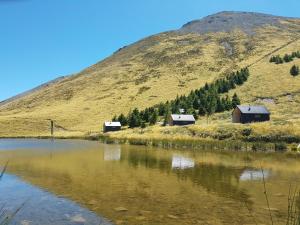 Gallery image of Lake Stella Mountain Huts in Mt Lyford