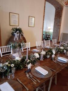 Restaurace v ubytování Agriturismo Villa Buoninsegna + 37 fotografií