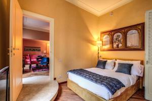 Llit o llits en una habitació de Elegant Flat by the Vatican dx