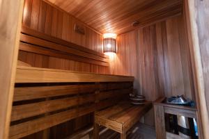 Kuchyň nebo kuchyňský kout v ubytování CITYHOTEL