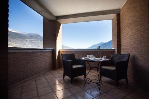 Nespecifikovaný výhled na hory nebo výhled na hory při pohledu z hotelu