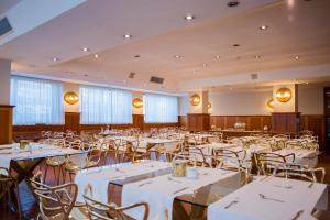 Restaurace v ubytování Hostellerie Du Cheval Blanc