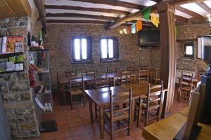 Fotografie z fotogalerie ubytování Albergue Restaurante de Artieda v destinaci Artieda