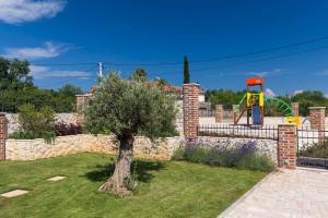 Zahrada ubytování DeLuxe Villa Suza