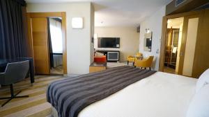 Postel nebo postele na pokoji v ubytování Point Hotel Taksim