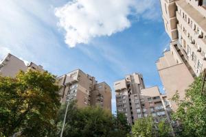 Το κτήριο όπου στεγάζεται  το ξενοδοχείο διαμερισμάτων