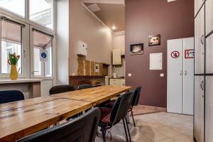 Kuchyň nebo kuchyňský kout v ubytování Centrum Hostel