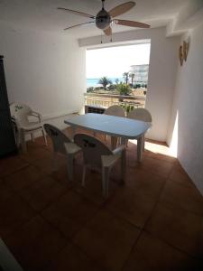 Fotografia z galérie ubytovania Fantástico Apartamento 1ª Línea de Playa v destinácii Cambrils