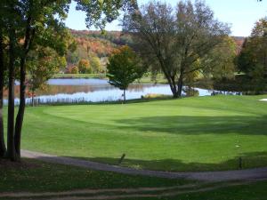 صورة لـ Byrncliff Golf Resort في Varysburg
