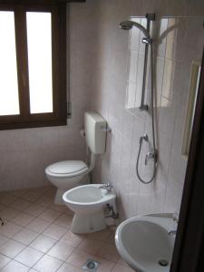 A bathroom at Casa Armanda Még 11 kép