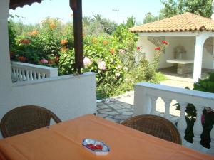 Gallery image of Villa Tonia Apartments in Sarti