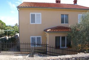 Fotografie z fotogalerie ubytování Apartments in Krk/Insel Krk 14321 v destinaci Krk