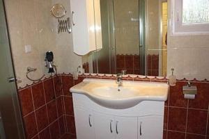 Fotografia z galérie ubytovania One-Bedroom Apartment Crikvenica v destinácii Crikvenica
