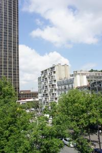 Gallery image of Hôtel Edgar Quinet in Paris