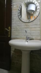 Ένα μπάνιο στο Gazzar inn Madinaty15