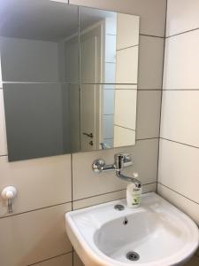 Koupelna v ubytování Hassan Guesthouse