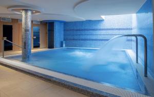 Bazén v ubytovaní Sándor Hotel alebo v jeho blízkosti