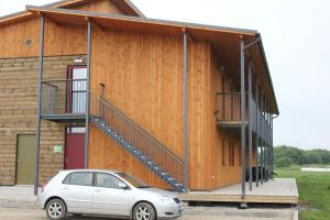 The building in which a hosteleket is located
