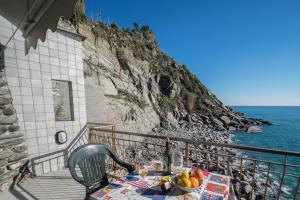 Afbeelding uit fotogalerij van Unda de Ma Sea View Terrace Apartment in Vernazza
