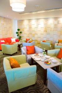 Ruang duduk di Bayview Hotel Langkawi