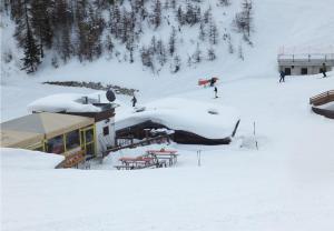 Hüttenzeit almhütte sölden v zime