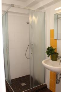 חדר רחצה ב-BudaSmile Appartment @ Buda Castle - FREE parking