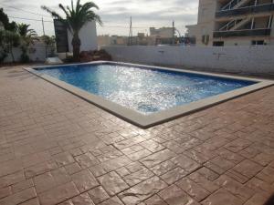 Bazén v ubytovaní Hotel Plaza Miami - Sólo Adultos alebo v jeho blízkosti