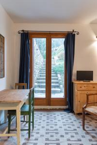 Gallery image of Pescalina - Pescate in Pescate