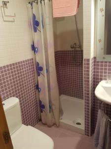 Kúpeľňa v ubytovaní Atico Duplex Llandells 21 + 18 fotografií