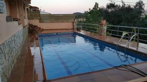 Fotografia z galérie ubytovania Casita con piscina y barbacoa privada v destinácii Blanes + 6 fotografií