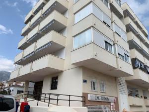 Budova, v ktorej sa apartmán nachádza