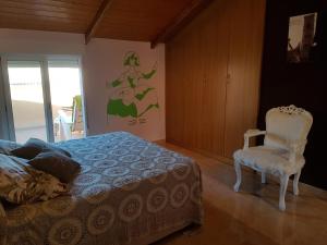 Posteľ alebo postele v izbe v ubytovaní Atico Duplex Llandells 21