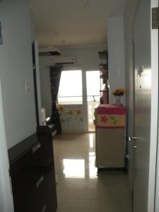 Imagem da galeria de Apartment Green Pramuka ~ OCR em Jacarta